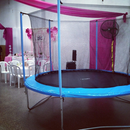 Imagen 5 de 5 de Alquiler Pool Metegol Cama Elástica Ping Pong Tejo Yenga Etc