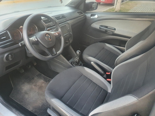 Imagen 7 de 10 de Volkswagen Saveiro 1.6 Cross Dc 110cv