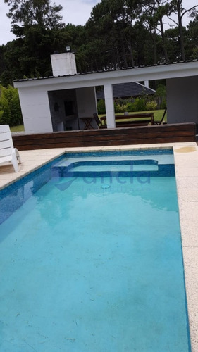 Punta Del Este, Zona Rincon Del Indio- Ref: 997