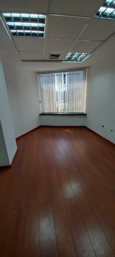 Imagen 5 de 9 de Venta Oficina En Bello Campo