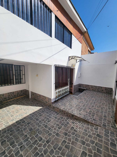 Linda Casa Frenta A Mall Plza Iquique (84669)