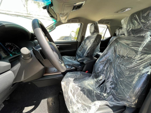 Imagen 9 de 17 de Toyota Fortuner Dubai