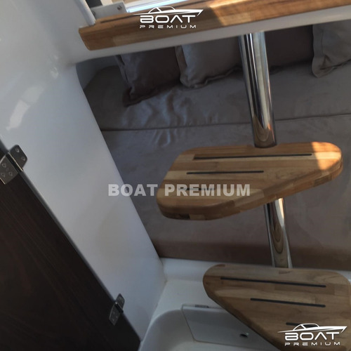 Imagem 7 de 11 de Triton 300, 2016, 1x Mercruiser V8 380hp - Ventura - Focker