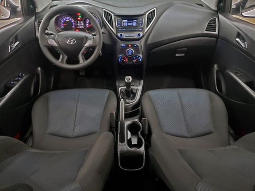 Imagem 3 de 17 de Hyundai Hb20 1.6 Comfort Plus 16v Flex 4p Completo 2014 2015