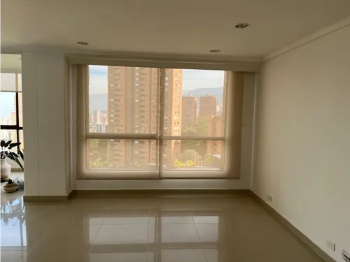 Apartamento En Arriendo En El Poblado 220m2