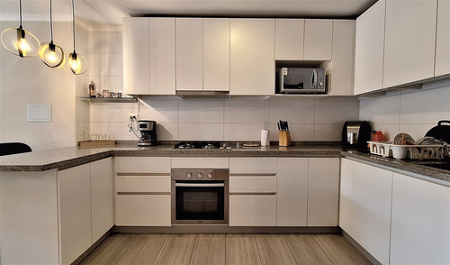 Departamento En Venta De 1 Dorm. En Huechuraba Con Est Y Bod