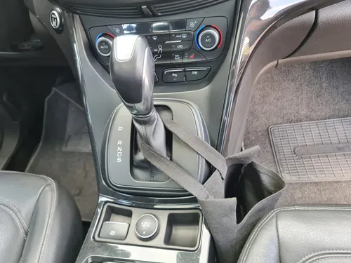 Ford Escape Titanium 2.0cc AT AA 4X4