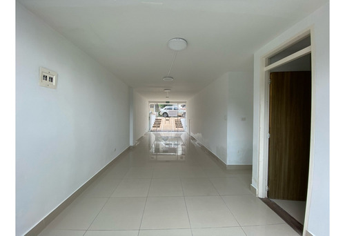 Local En Arriendo , Al Norte De Armenia