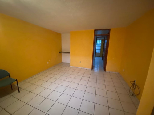 Imagen 7 de 14 de Amplia Casa 1 Planta Con Departamento Extra Prados Sur, Ags.