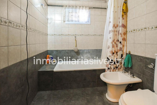 Imagen 19 de 26 de 516 E/ 9 Y 10 Ringuelet - Casa En Venta