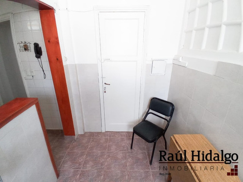 Imagen 9 de 23 de Departamento De 3 Ambientes C/balcón Francés A La Calle, Urgencia De Venta