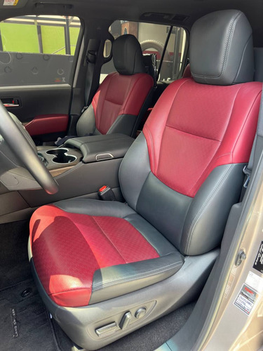 Toyota Land Cruiser 300 V6