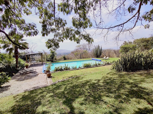 Residencia En Venta En Fracc. Tamoanchan, Jiutepec Morelos.