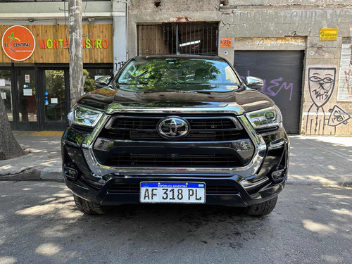 Imagen 7 de 21 de Toyota Hilux 2022 2.8 Cd Srx 204cv 4x2 At