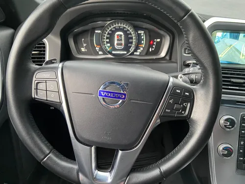 Volvo XC60 2.0 T5 Awd Summum