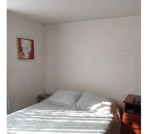 Cómoda Casa Con Amplia Cocina 3d/2b