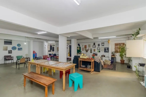Apartamento Com Excelente Custo - 62m², Primeiro Andar, 3 Quartos, 2 Banheiros, 1 Vaga - Com Sala De Convivência, Bicicletário E $500 Condomínio.