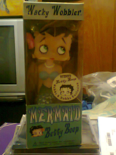 Muñeco Funko Wacky Woobler Betty Boop Mermaid Retro Kxz