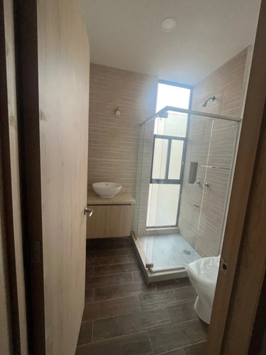 Casa Seminueva Con Excelente Ubicación Arf