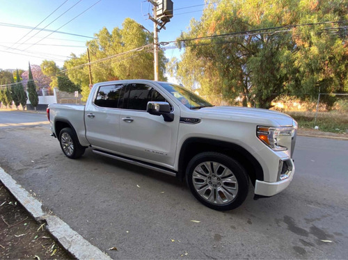 Imagen 8 de 14 de Gmc Sierra 2019 6.2 Denali Dvd At