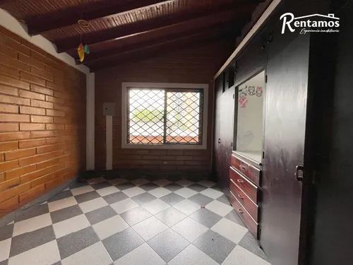 Casa En Venta En Loma De Los Parra. Cod V775671