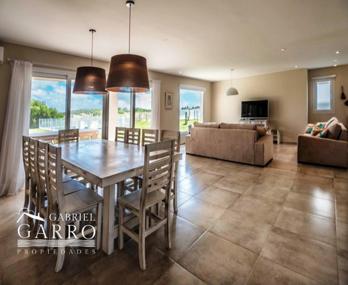 Imagen 7 de 17 de Casa A La Venta En El Barrio Cerrado Costa Esmeralda