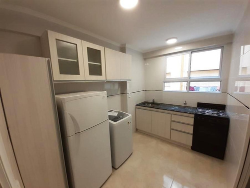 Imagen 4 de 9 de 2 Ambientes Con Dep/ De Servicio - Rivadavia 2200