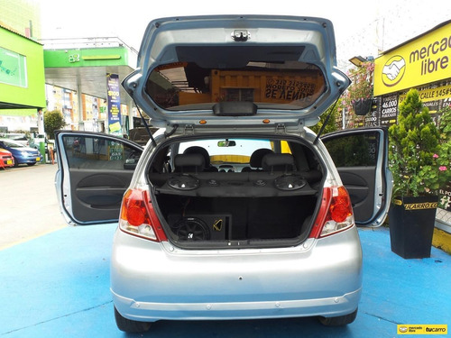 Imagen 11 de 25 de Chevrolet Aveo