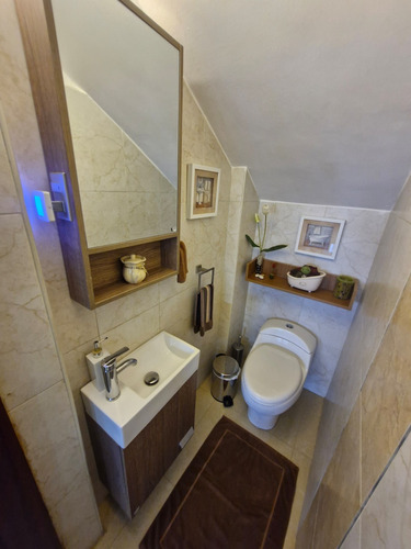 Townhouse De Oportunidad En Lomas Del Este-sl