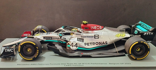 F1 Mercedes W13 Hamilton 1/18 Exclusiva Spark Minichamps Prateado