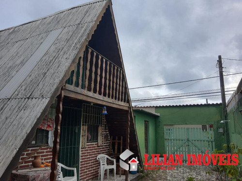 Chalé Em Bairro Residencial / Mongaguá - 916