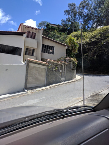 Imagen 2 de 14 de Alto Prado Av. Las Lomas Casa De 5 Habitaciones + Servicio, Calle Ciega Con Vigilancia Las 24 Horas