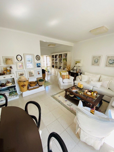 Imagen 7 de 16 de Venta Ph Playa Grande