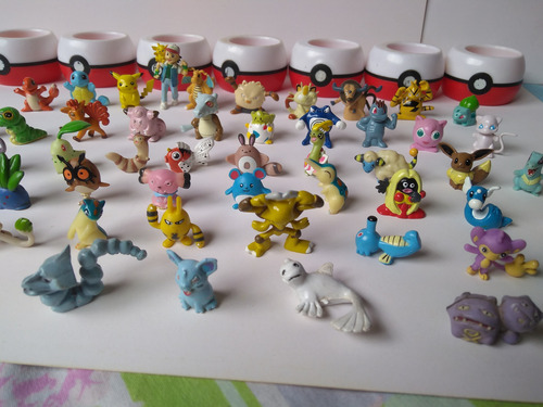 Lote Com 54 Mini Pokémons Guaraná Caçulinha 7 Pokebolas