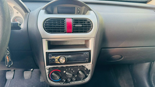 Chevrolet Corsa Sedan 1.4 Premium Econoflex 4p