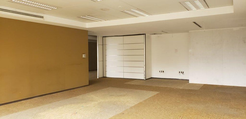 Edificio De Oficinas/comercial En Renta En Lomas De Chapultepec