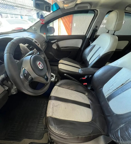 Fiat Grand Siena 1.6 16v Essence Flex Dualogic 4p