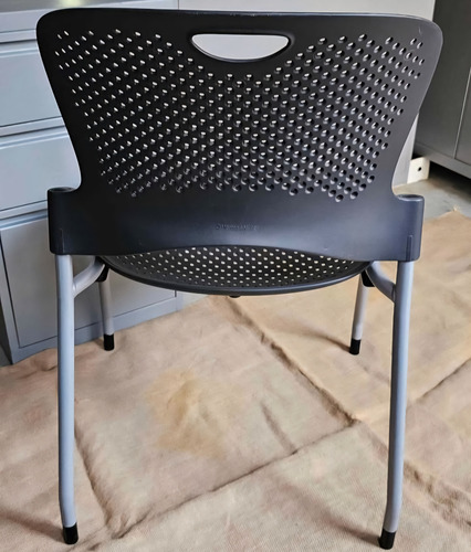 Silla Caper Herman Miller Negro Goma