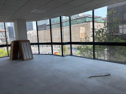 Oficina Frente Plaza Antara Polanco