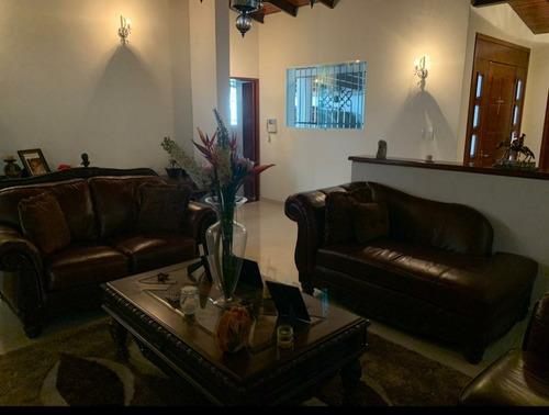 Imagen 19 de 20 de Hermosa Casa Remodelada, Amplia Y Segura, En Excelente Zona 04241665720
