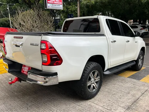 Toyota Hilux SRV 2.4 AUTOMATICA 4X4 Diesel