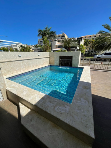 Teamhouse+ Alquila Hermosa Y Cómoda Villa Ubicada En Casas Bote A