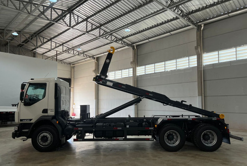 Caminhão Volvo Vm290 6x4 Rollon/off Grimaldi25 2025