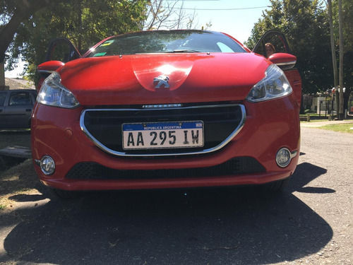 Peugeot 208 1.5 Allure Touchscreen 2016