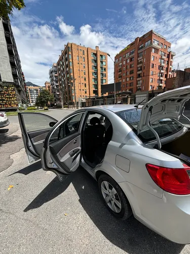 Kia New Rio Excite
