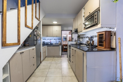 Ph De 3 Ambientes Con Terraza Refaccionado En Venta En Almagro