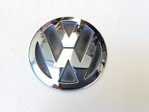 Emblema Logo Cajuela Bora Original Volkswagen 2005/2010