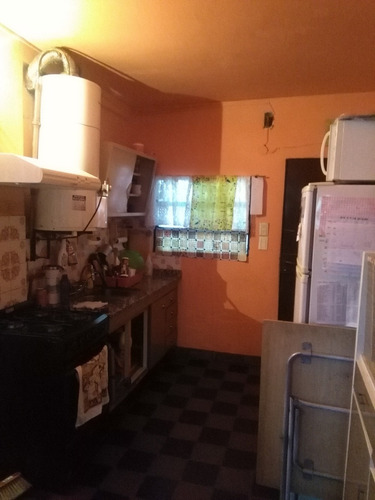 Imagen 5 de 12 de Venta Casa Tres Ambientes Con Cochera