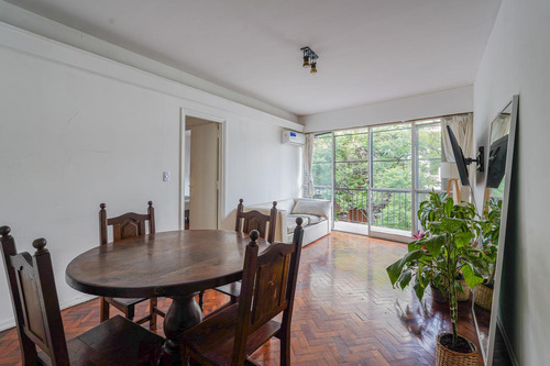 Departamento En Venta De 3 Ambientes Con Balcon En Recoleta
