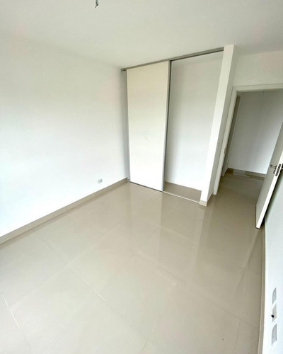 Imagen 4 de 13 de Departamento De 3 Ambientes - Vilanova Haedo